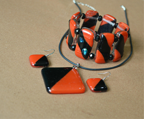 Photo of Черно-Оранжевое украшение