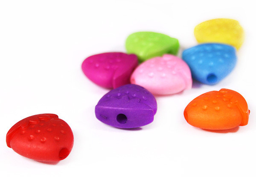 Photo of Бусы пластик Клубничка ассорти