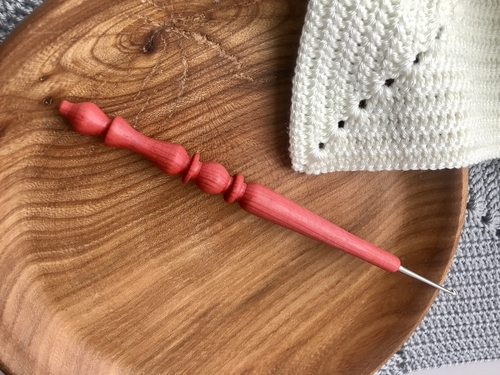 Фото для Крючок для вязания резной (Розовый граб)